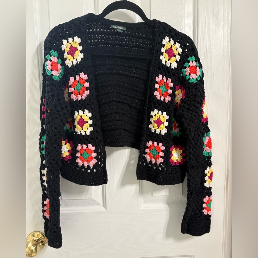 Cropped crochet flower sweater